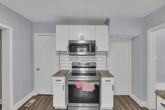 57 Wisconsin, Columbus, OH 43222