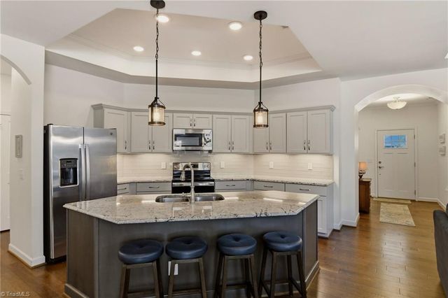 2438 Albemarle Court, Winston-salem, NC 27106