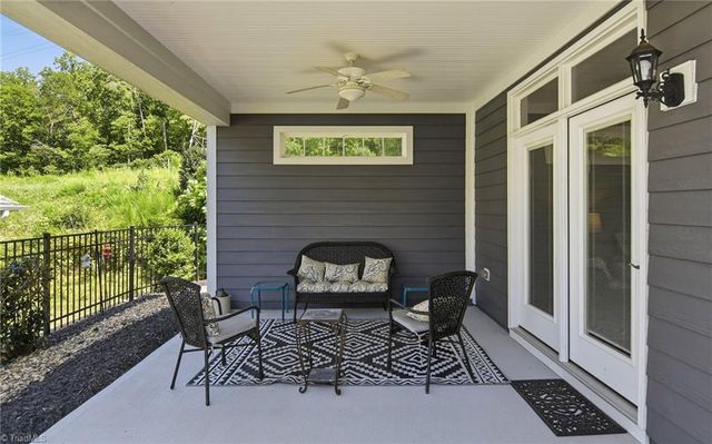 2438 Albemarle Court, Winston-salem, NC 27106