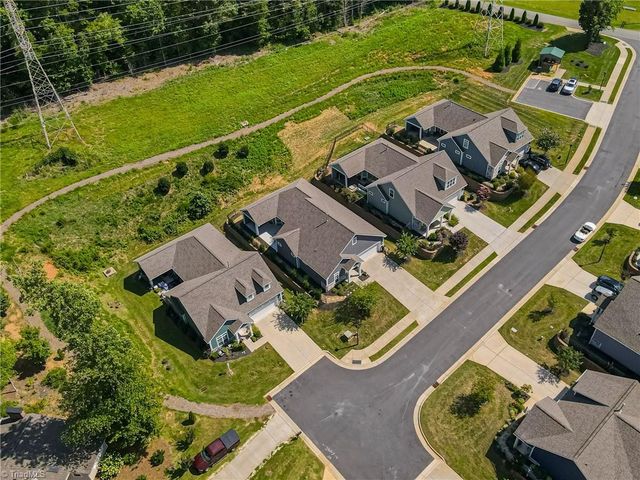 2438 Albemarle Court, Winston-salem, NC 27106