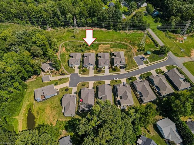 2438 Albemarle Court, Winston-salem, NC 27106