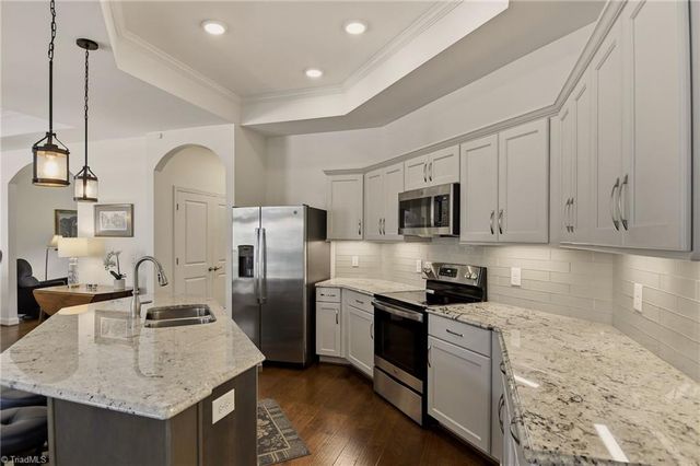 2438 Albemarle Court, Winston-salem, NC 27106