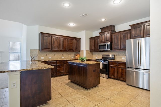 112 Cole Court, Argyle, TX 76226