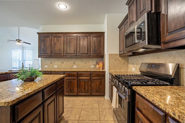 112 Cole Court, Argyle, TX 76226