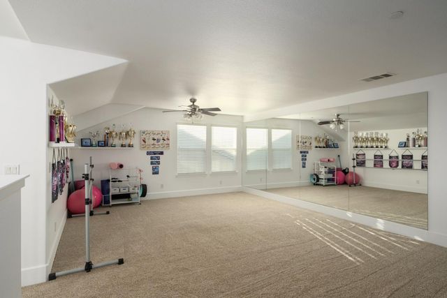 3541 Bloomfield Lane, Clovis, CA 93619