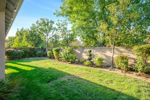 3541 Bloomfield Lane, Clovis, CA 93619