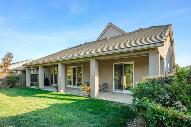 3541 Bloomfield Lane, Clovis, CA 93619