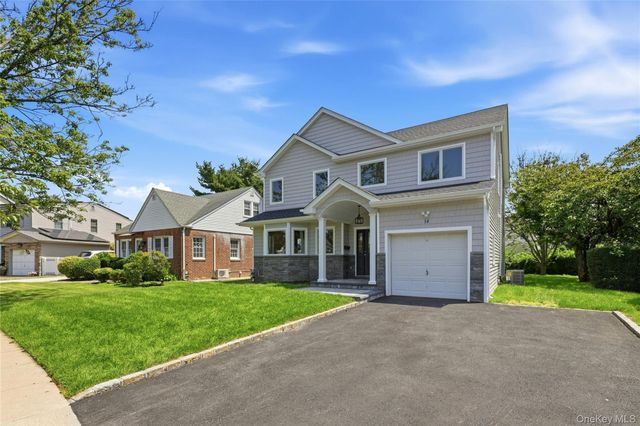 38 Surrey Road, New Hyde Park, NY 11040