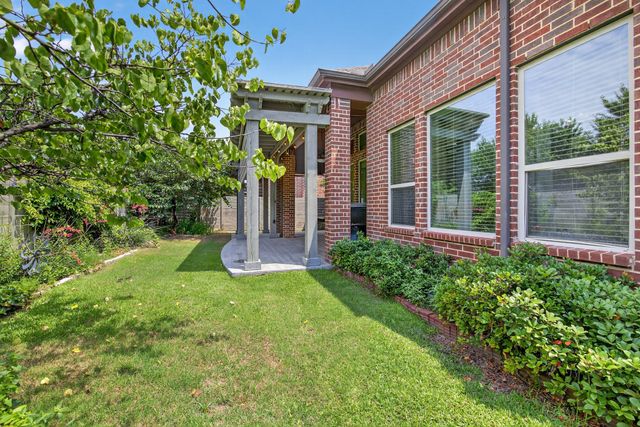 421 Fenceline Drive, Argyle, TX 76226