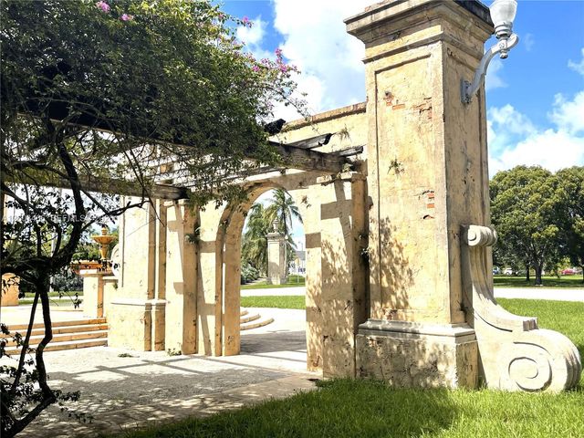 1556 San Benito Ave 1556, Coral Gables, FL 33134
