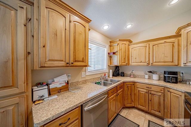 352 N Kimberly Drive, Idaho Falls, ID 83401