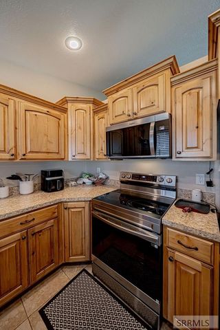 352 N Kimberly Drive, Idaho Falls, ID 83401