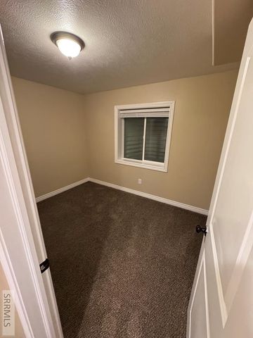 352 N Kimberly Drive, Idaho Falls, ID 83401