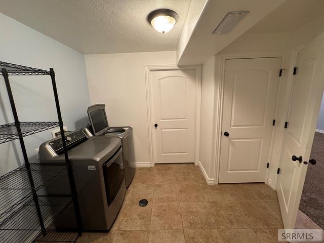 352 N Kimberly Drive, Idaho Falls, ID 83401