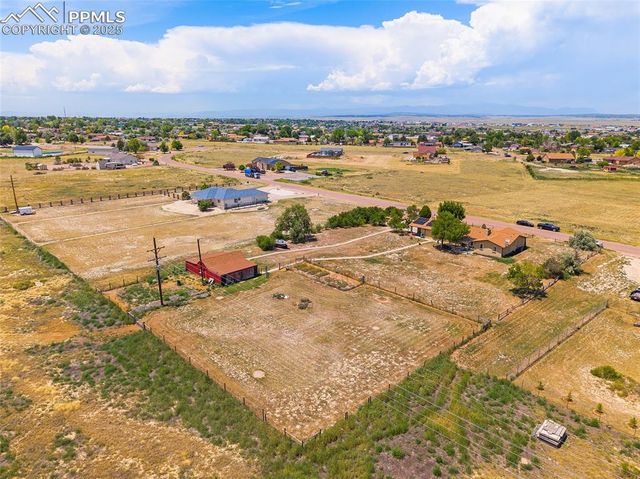 650 E Woodleaf Drive, Pueblo, CO 81007