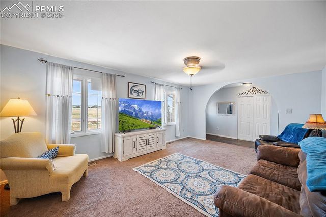 650 E Woodleaf Drive, Pueblo, CO 81007