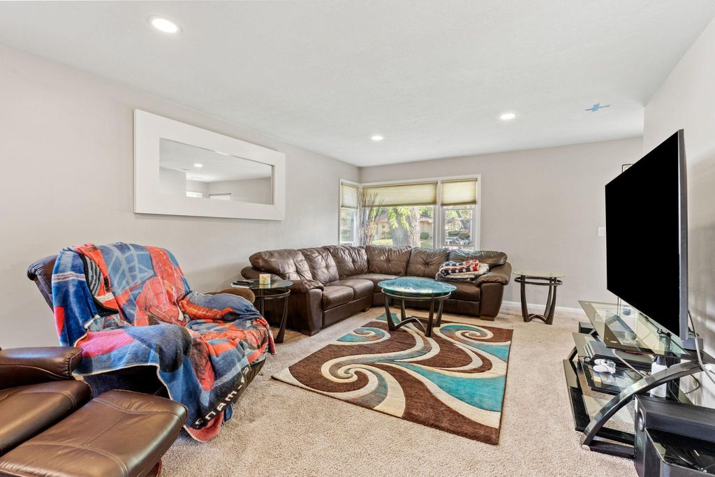 511 7th Avenue E, Shakopee, MN 55379 — photo 4