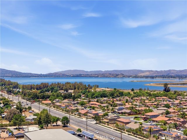 18645 Grand, Lake Elsinore, CA 92530