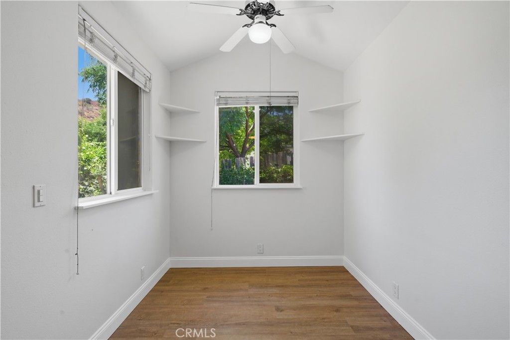 Image 11 of property listing at 18645 Grand, Lake Elsinore, CA 92530