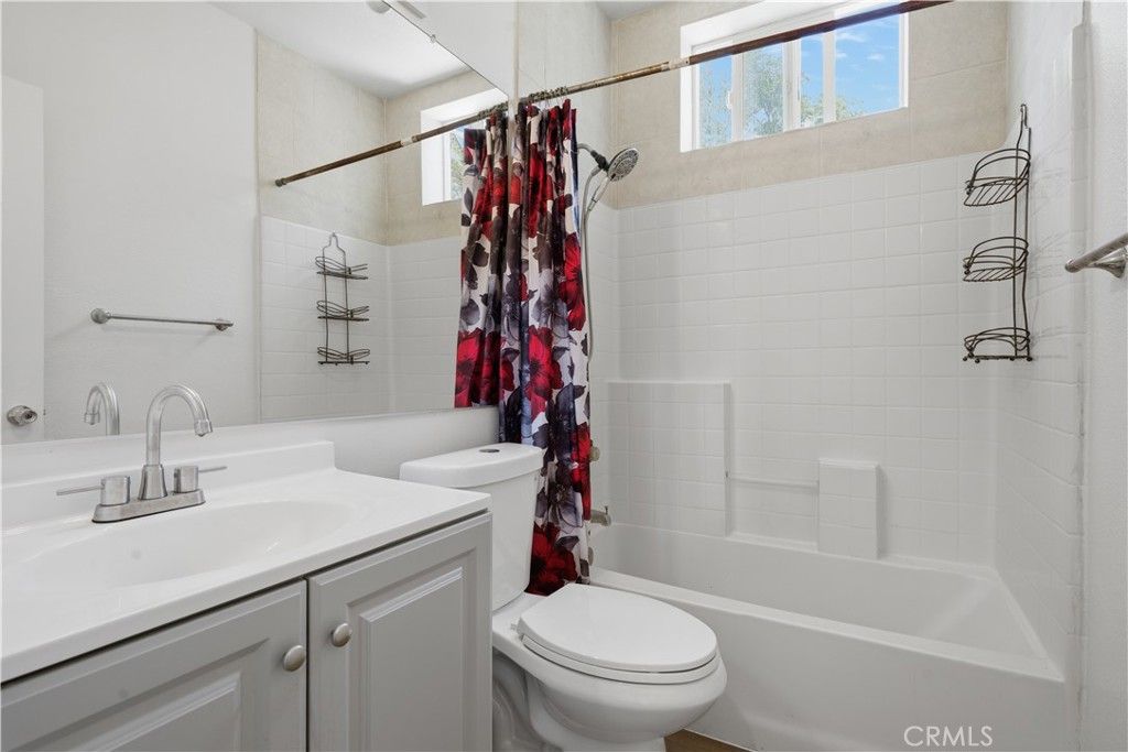 Image 14 of property listing at 18645 Grand, Lake Elsinore, CA 92530