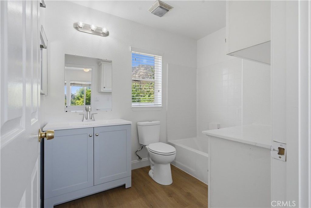 Image 19 of property listing at 18645 Grand, Lake Elsinore, CA 92530