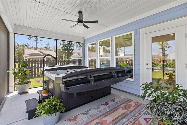 12 McRorrie Drive, Richmond Hill, GA 31324