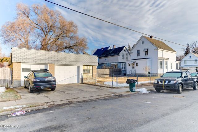 876 Thompson Street, Schenectady, NY 12306