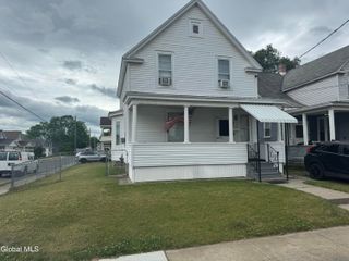 876 Thompson Street, Schenectady, NY 12306