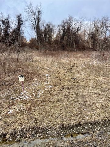 357 S California Drive, W Pike Run Twp, PA 15423