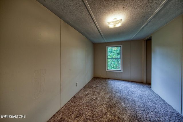 350 Kagley Drive, Lenoir City, TN 37771