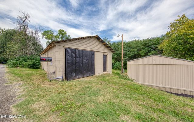 350 Kagley Drive, Lenoir City, TN 37771