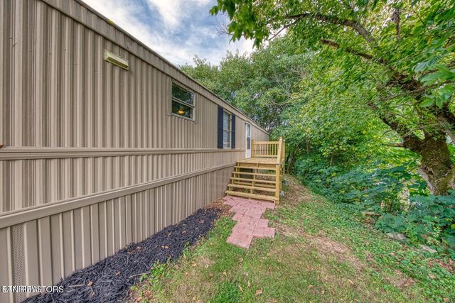 350 Kagley Drive, Lenoir City, TN 37771