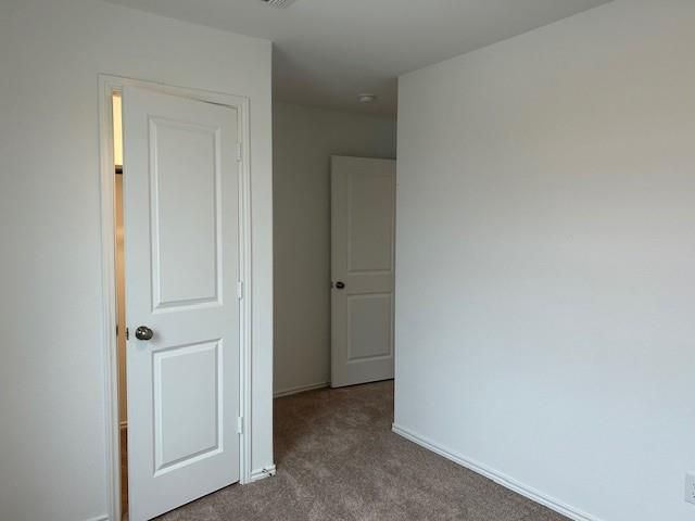 35 Trinity CIR, Lockhart, TX 78644