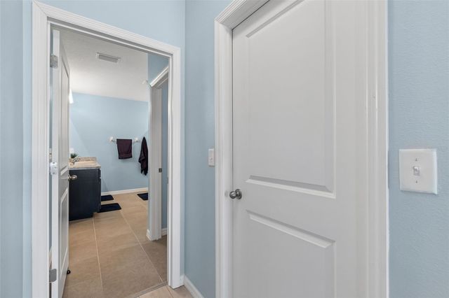 11913 LEDBURY COMMONS DRIVE, Gibsonton, FL 33534