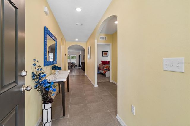 11913 LEDBURY COMMONS DRIVE, Gibsonton, FL 33534