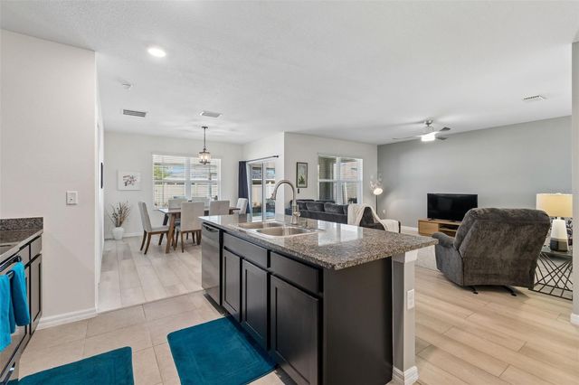 11913 LEDBURY COMMONS DRIVE, Gibsonton, FL 33534