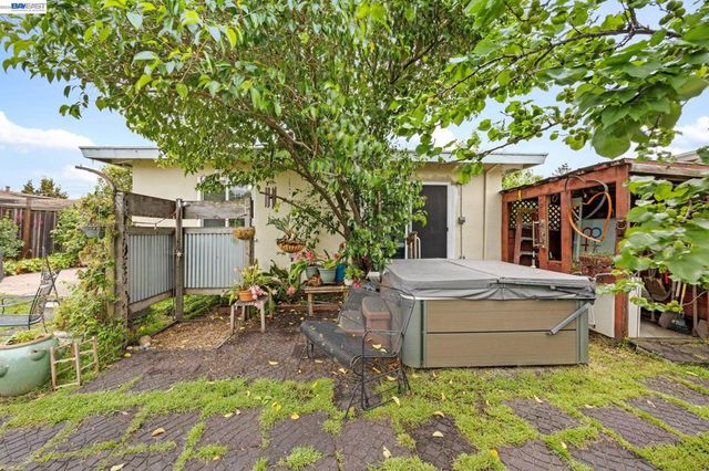 357 Perkins Dr, San Lorenzo, CA 94541