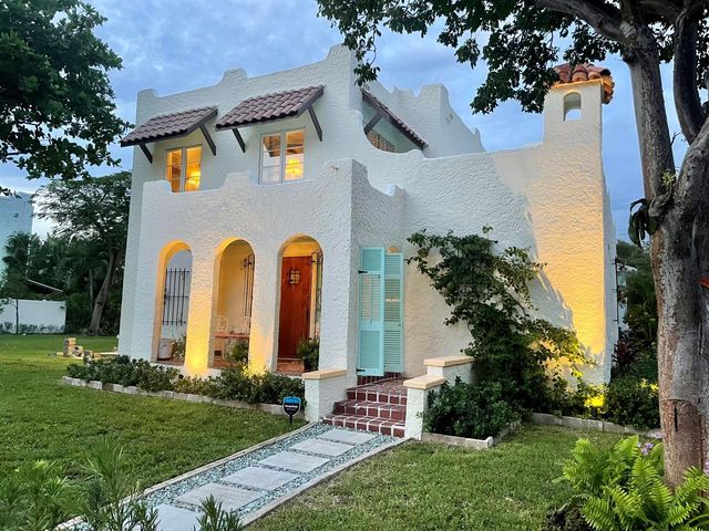302 Fordham Drive, Lake Worth Beach, FL 33460