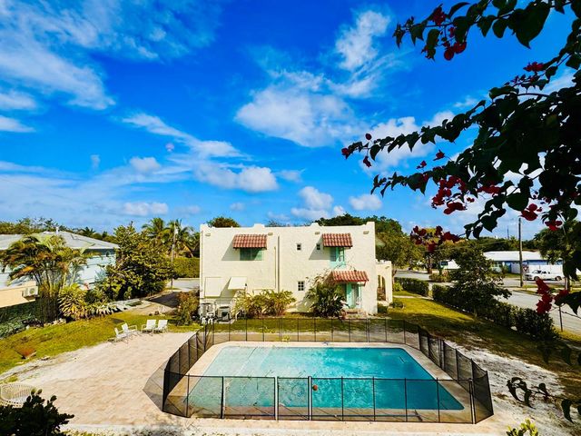 302 Fordham Drive, Lake Worth Beach, FL 33460