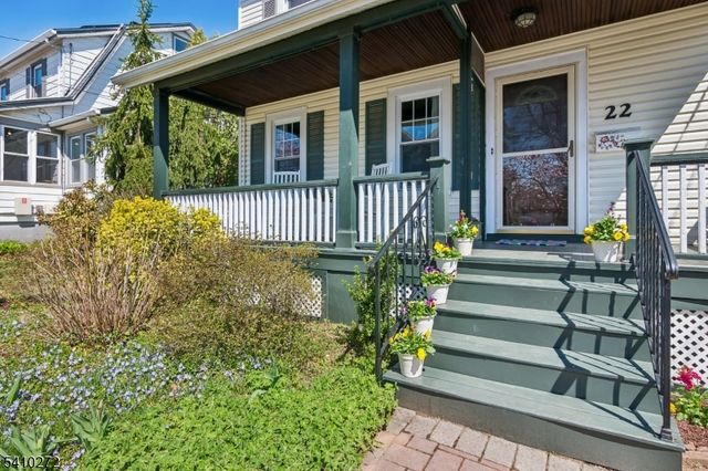 22 Princeton St, Maplewood Twp., NJ 07040