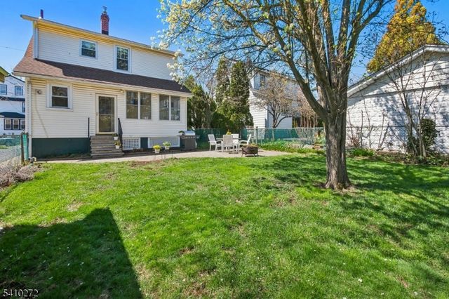22 Princeton St, Maplewood Twp., NJ 07040