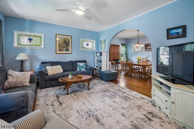 22 Princeton St, Maplewood Twp., NJ 07040