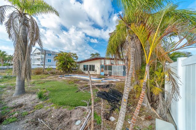 1217 BAY SHORE BOULEVARD, Indian Rocks Beach, FL 33785