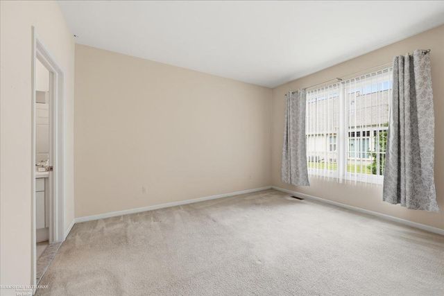 13300 Wyndemere Circle, Sterling Heights, MI 48313
