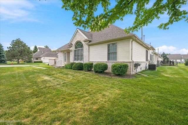 13300 Wyndemere Circle, Sterling Heights, MI 48313