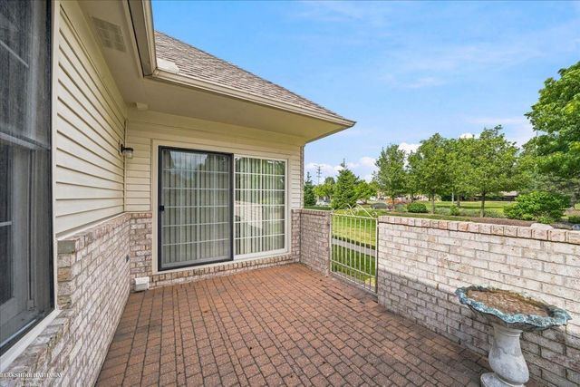 13300 Wyndemere Circle, Sterling Heights, MI 48313