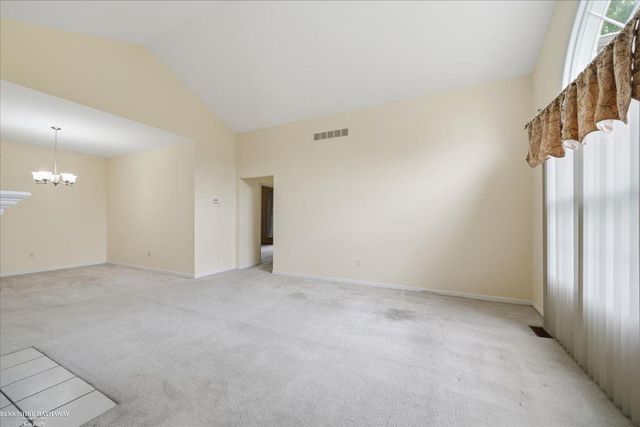 13300 Wyndemere Circle, Sterling Heights, MI 48313