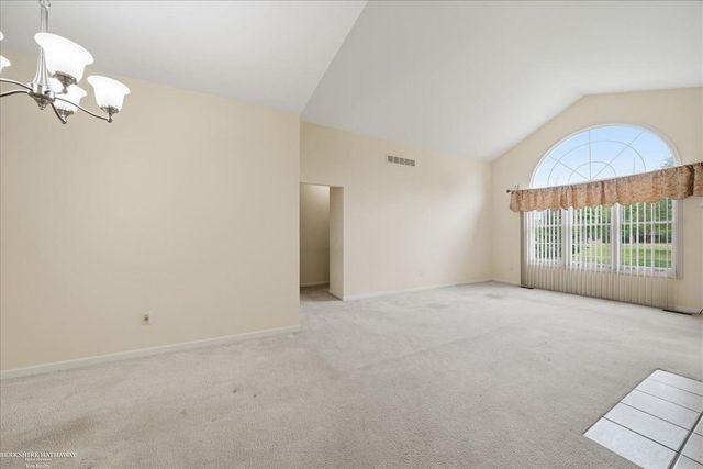 13300 Wyndemere Circle, Sterling Heights, MI 48313