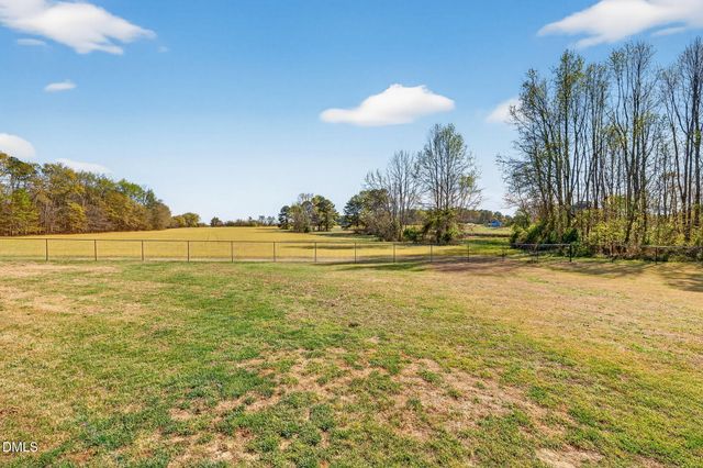 76 Fernway Circle, Fuquay Varina, NC 27526