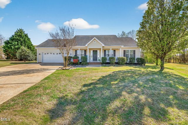 76 Fernway Circle, Fuquay Varina, NC 27526